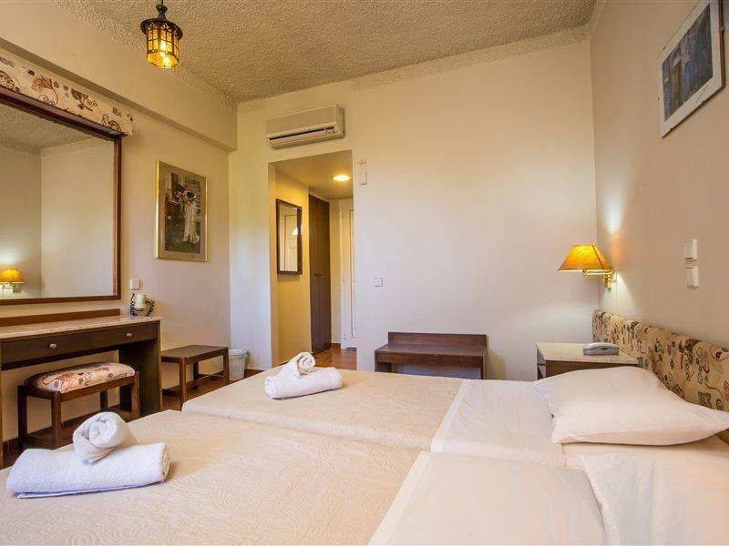 Muses Hotel Фалираки Экстерьер фото