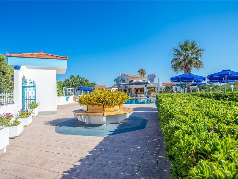 Muses Hotel Фалираки Экстерьер фото