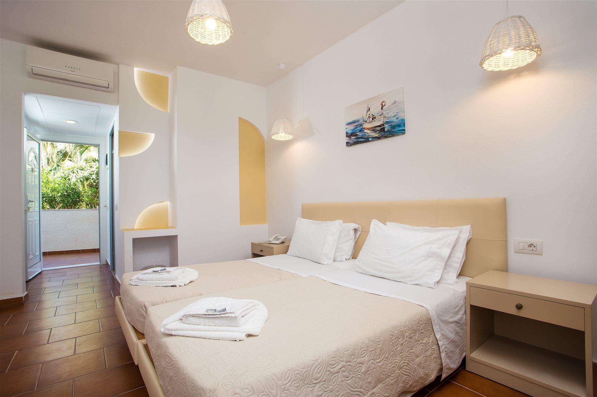 Muses Hotel Фалираки Экстерьер фото