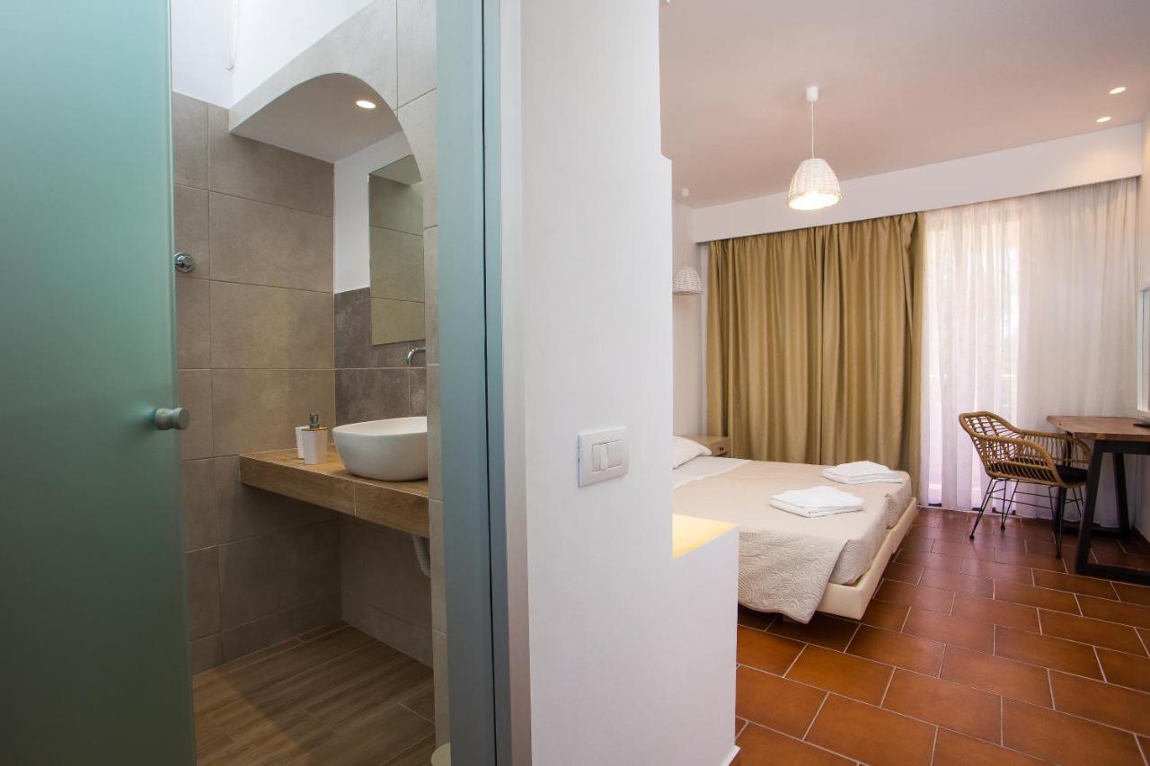 Muses Hotel Фалираки Экстерьер фото