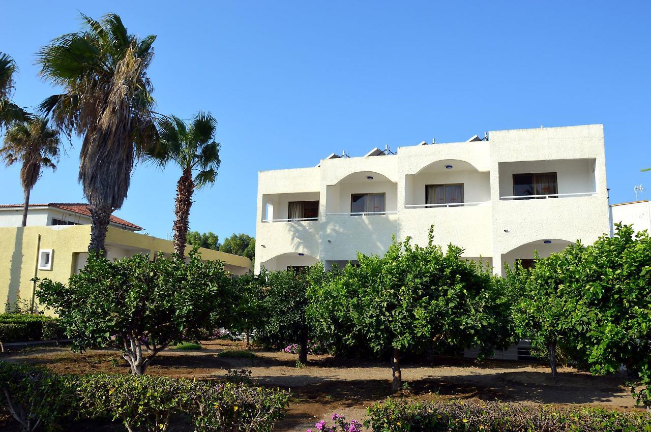 Muses Hotel Фалираки Экстерьер фото