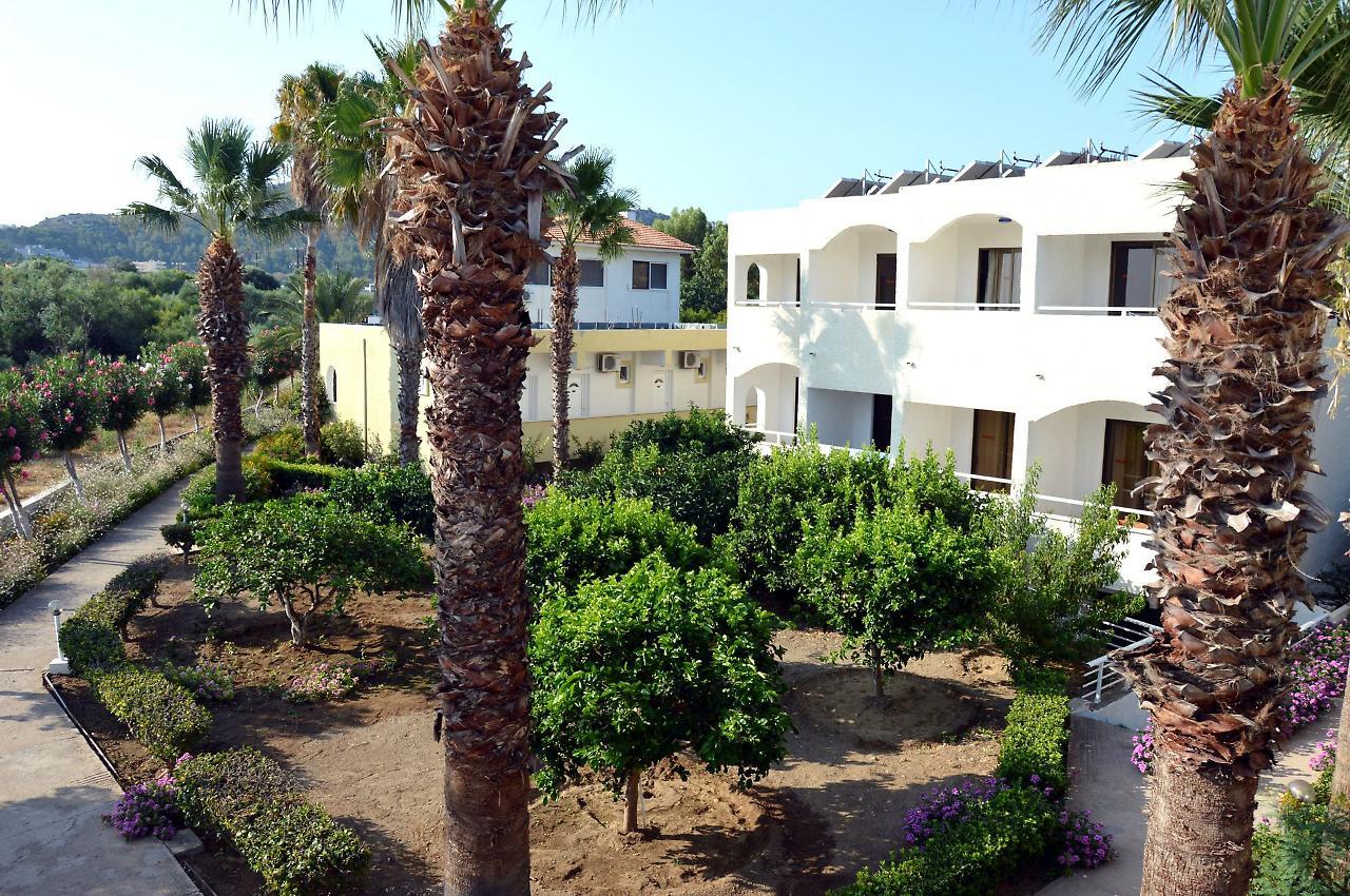 Muses Hotel Фалираки Экстерьер фото